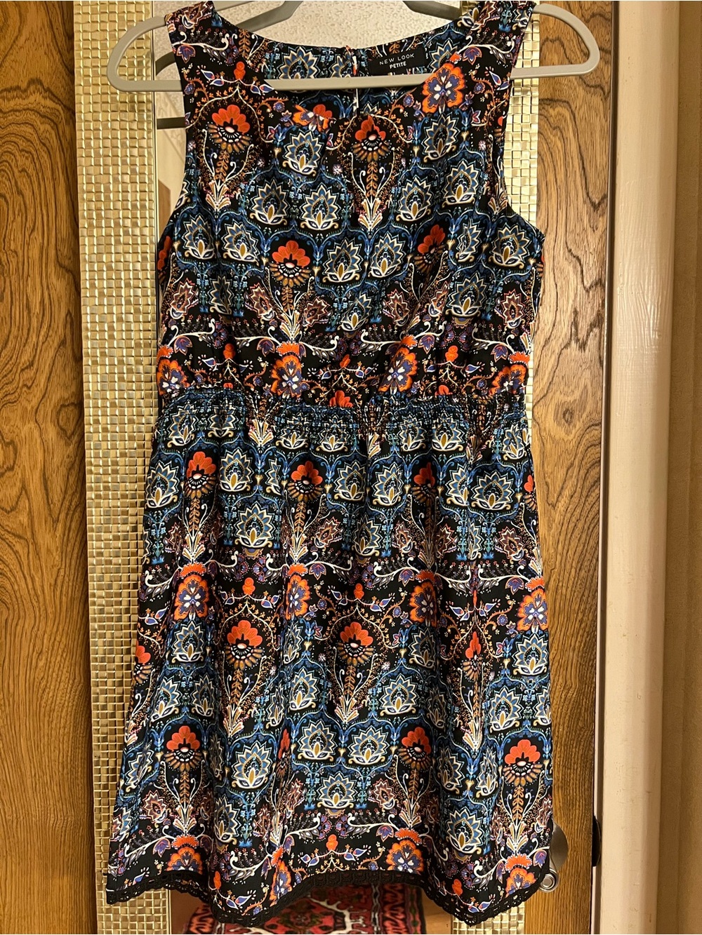 Women's Sleeveless Floral Print Dress in Black and Blue